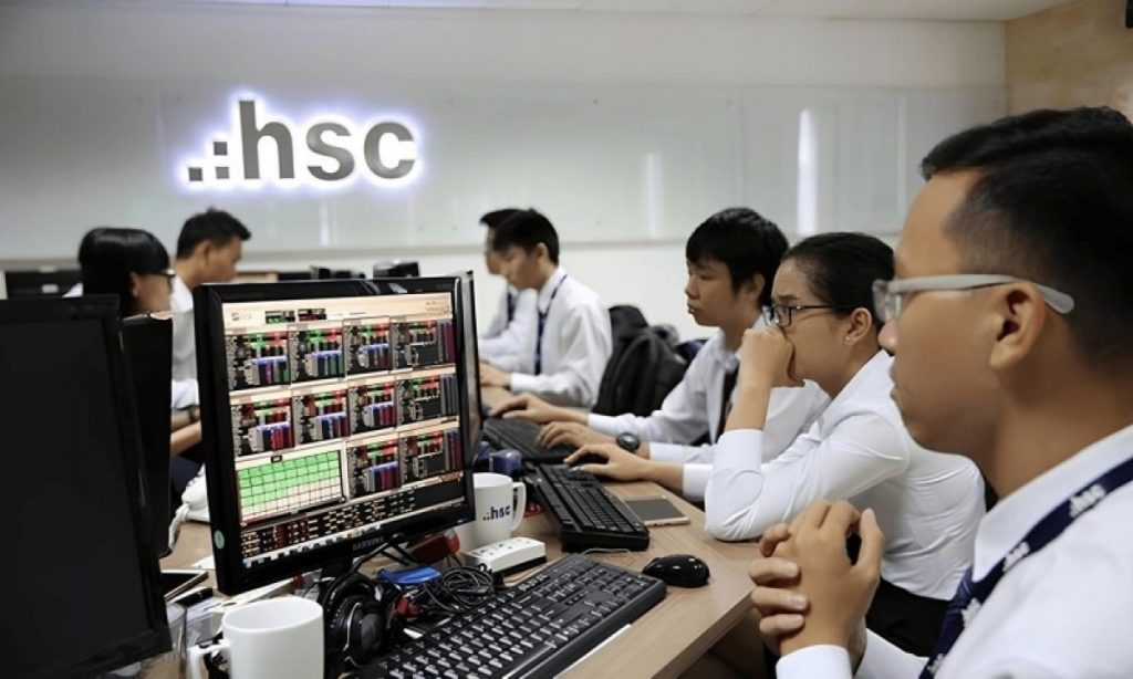 HSC muốn huy động gần 5 000 tỷ đồng qua phát hành cổ phiếu缩略图 HSC muốn huy động gần 5 000 tỷ đồng qua phát hành cổ phiếu