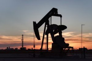 Mỹ Iran bế tắc đàm phán giá dầu tăng vượt mốc 100 USD thùng