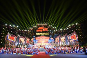 Tưng bừng khai mạc lễ hội văn hóa dân gian Phố Hiến ở Hưng Yên