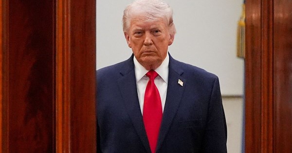 Mỹ giải cứu phi công mất tích bất chấp Iran trao thưởng tới 66.000 USD