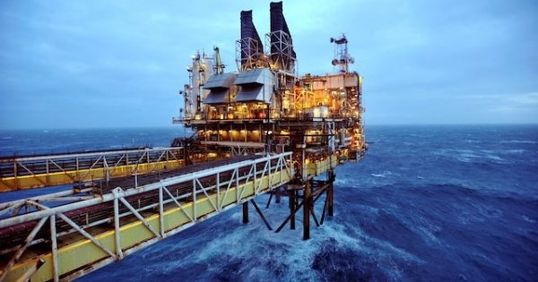 Goldman Sachs dự báo giá dầu sẽ giảm đáng kể