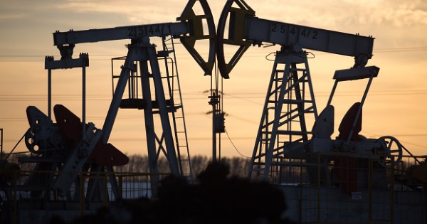 Thị trường dầu thô 'bốc hơi' hơn 50 tỷ USD sau gần 50 ngày xung đột