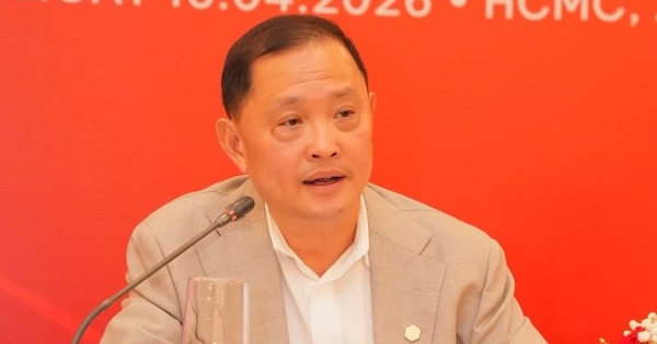 Chủ tịch Phát Đạt nói về việc bán 88 triệu cp vùng giá cao rồi mua lại 3 triệu cp khi xuống thấp