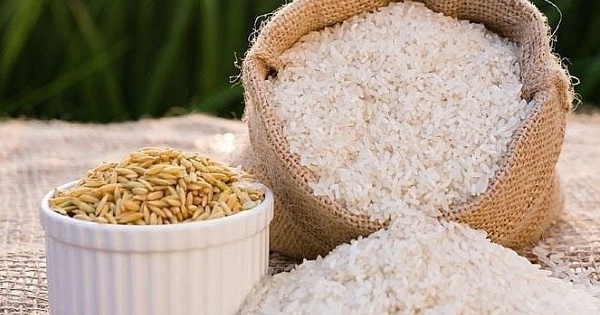 Giá lúa gạo hôm nay 30/4: Giá gạo xuất khẩu việt Nam tăng lên mức cao nhất trong khu vực
