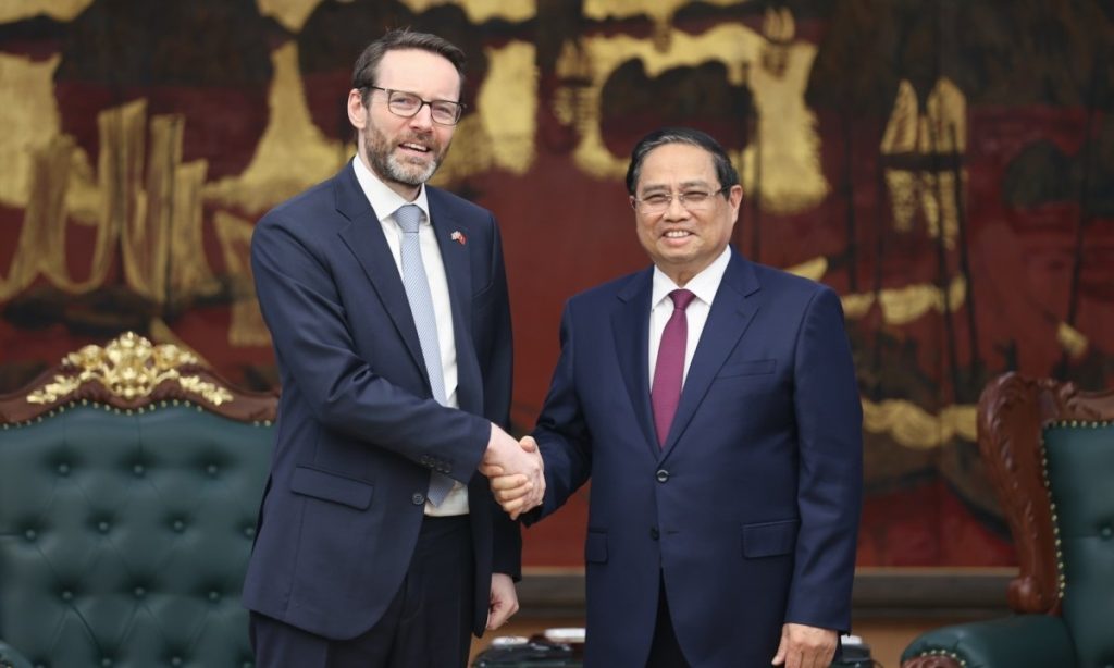 Việt Anh hợp tác phát triển trung tâm tài chính mở rộng hội nhập quốc tế