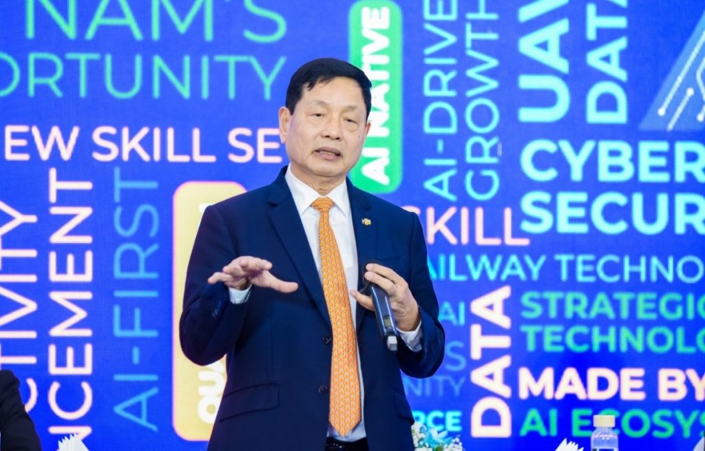 Ông Trương Gia Bình FPT đang tái sinh缩略图 Ông Trương Gia Bình FPT đang tái sinh