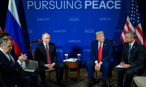 Ông Trump tuyên bố vẫn liên lạc với lãnh đạo Nga Ukraine