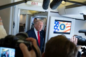 Ông Trump lên tiếng về khả năng gia hạn lệnh ngừng bắn với Iran