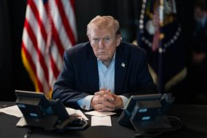 Ông Trump cảnh báo địa ngục có thể giáng xuống Iran sau 48 tiếng