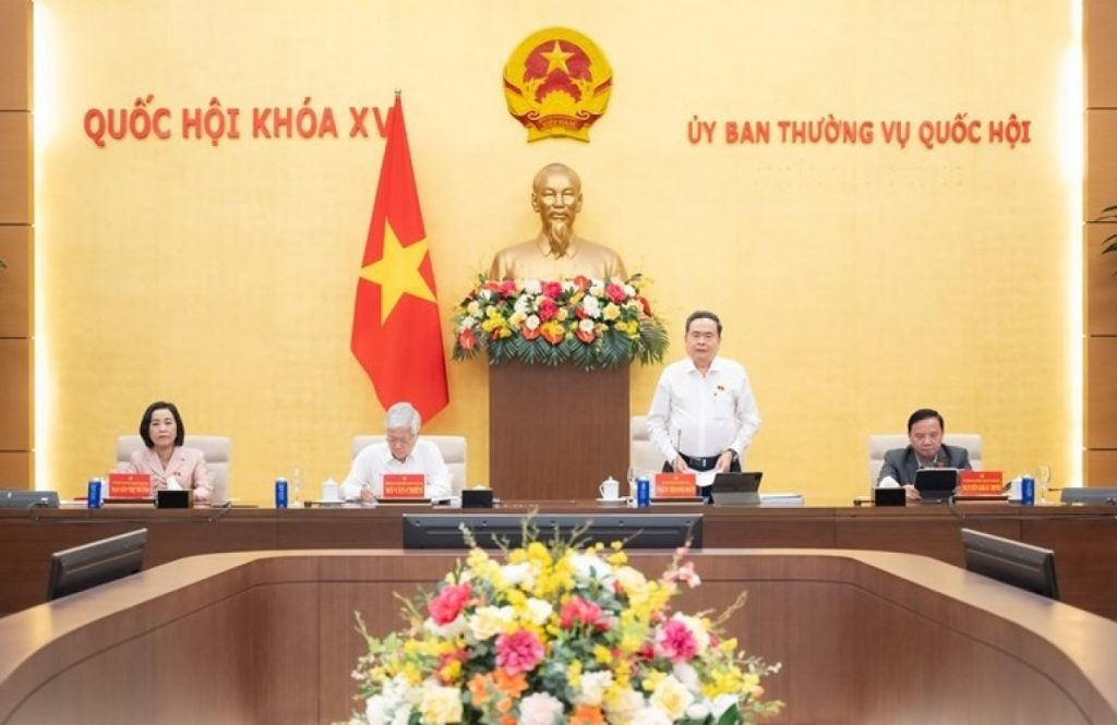 Tạo khí thế mới niềm tin mới cho nhiệm kỳ mới缩略图 Tạo khí thế mới niềm tin mới cho nhiệm kỳ mới