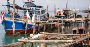 Giá xăng dầu tăng cao, Thái Lan gặp khó với ngành công nghiệp đang đứng thứ 9 thế giới