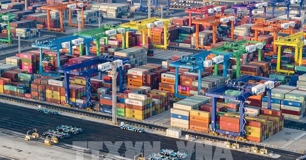 Trung Quốc: Các sản phẩm AI thúc đẩy tăng trưởng xuất khẩu