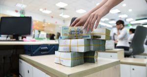 Ngân hàng Nhà nước gỡ khó thanh khoản cho nhà băng quốc doanh