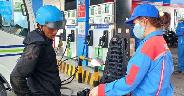 Người tiêu dùng dần cởi mở với xăng sinh học E10