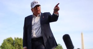 Ông Trump: Mỹ có thể sẽ 'giáng đòn mạnh' lên Iran vào ngày 22/5