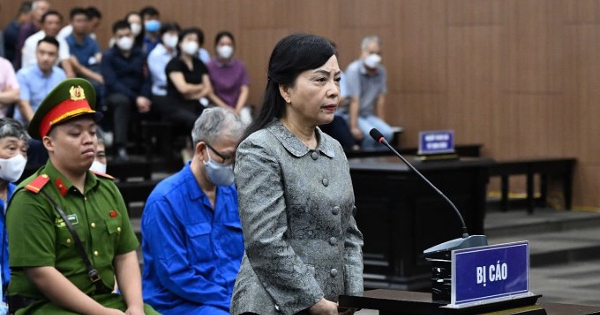 Cựu Bộ trưởng Kim Tiến: 'Về nhà mới biết trong túi có 2 tỷ'