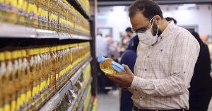 Cơn đau đầu của Iran: Lạm phát chạm mốc 50%, giá trị đồng nội tệ thấp kỷ lục