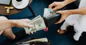 Quản lý tiền: Độc thân và có gia đình khác gì?