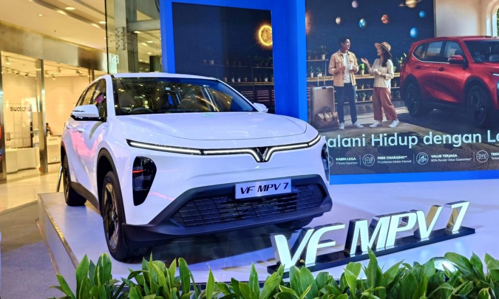 VinFast chính thức xuất xưởng VF MPV 7 tại Indonesia缩略图 VinFast chính thức xuất xưởng VF MPV 7 tại Indonesia