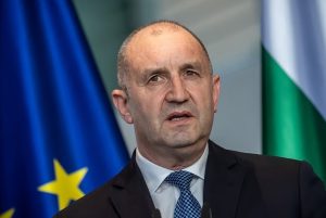 Bulgaria tuyên bố ngừng viện trợ vũ khí cho Ukraine