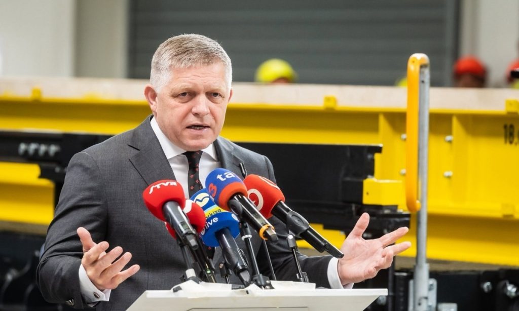 Thủ tướng Slovakia yêu cầu EU đền bù số vũ khí đã viện trợ Ukraine