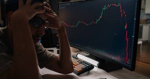 VN-Index giảm 40 điểm, lùi về mốc 1.800 điểm