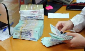 Lãi suất tiết kiệm nhích lên cuộc đua huy động vốn tiếp diễn