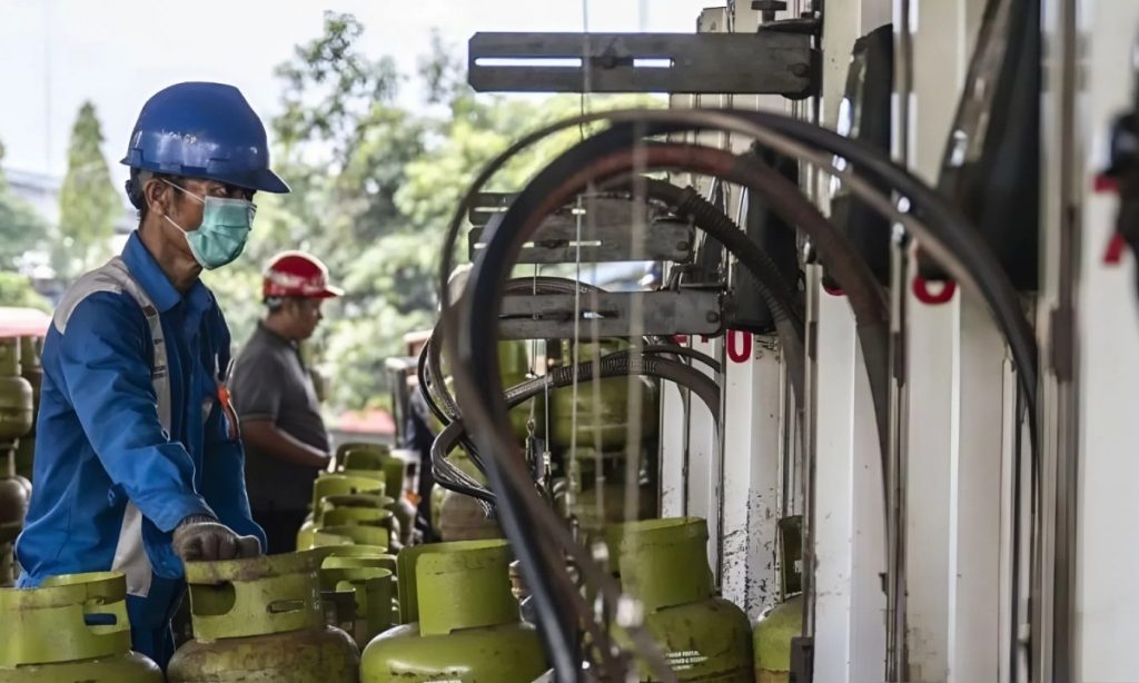 Indonesia miễn thuế nhập khẩu LPG nguyên liệu nhựa và phụ tùng máy bay