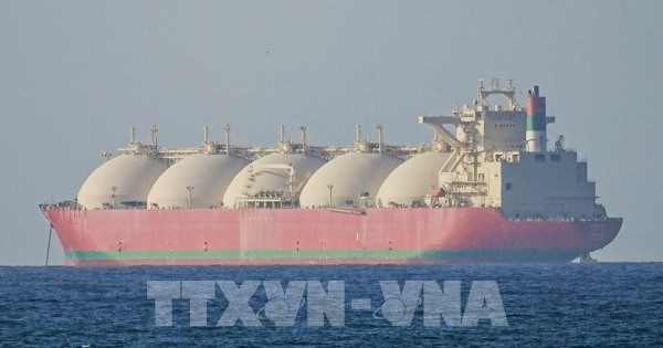 Iran yêu cầu thủ tục mới đối với tàu thuyền qua eo biển Hormuz