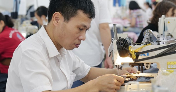 Đề xuất hai phương án lương tối thiểu vùng từ 1/1/2027