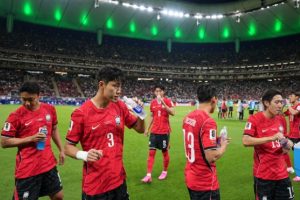 FIFA biến quãng nghỉ uống nước thành mỏ vàng quảng cáo