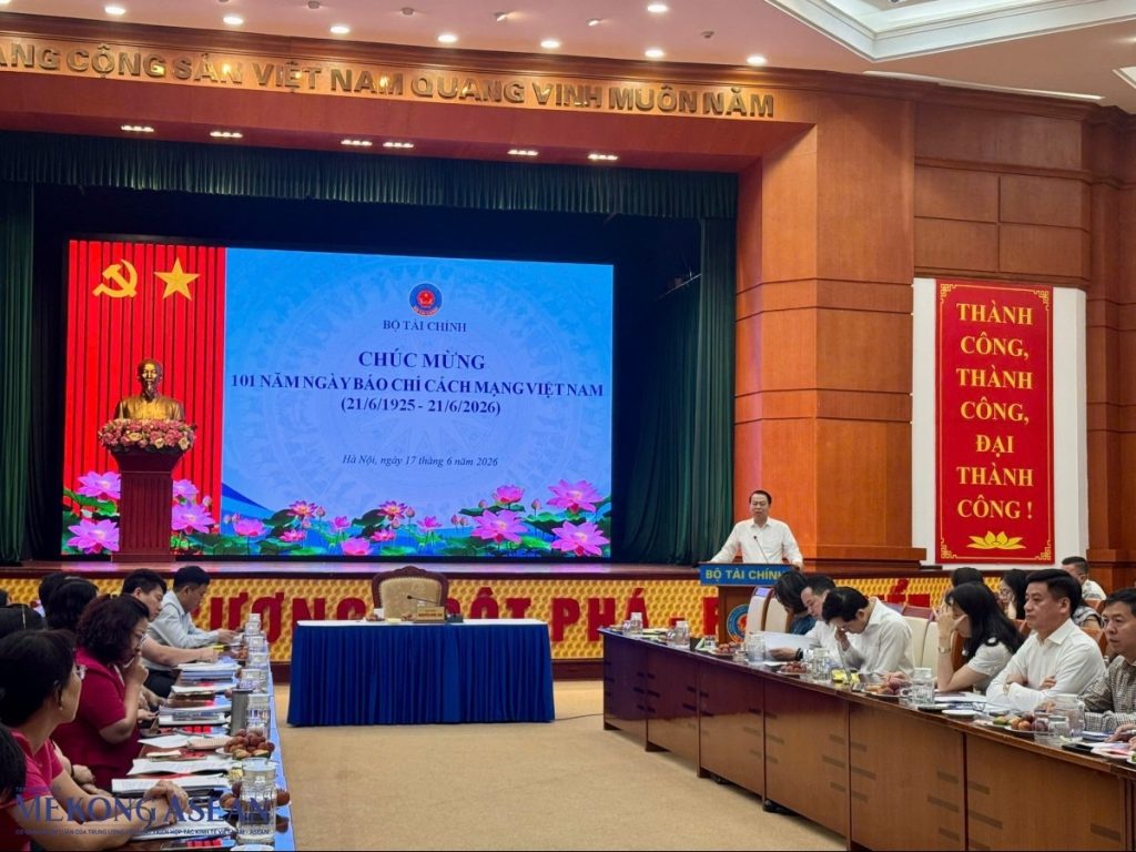 Bộ Tài chính nói gì về con số nhập siêu hơn 15 tỷ USD缩略图 Bộ Tài chính nói gì về con số nhập siêu hơn 15 tỷ USD