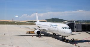 Giá nhiên liệu hạ nhiệt, hàng không dồn dập mở đường bay mới