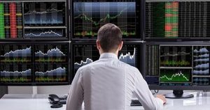 Khối ngoại duy trì bán ròng gần 2.900 tỷ đồng tuần qua, VIC được gom gần 100 triệu USD
