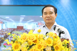 Ông Nguyễn Văn Được - Chủ tịch UBND TP.HCM phát biểu tại hội nghị 