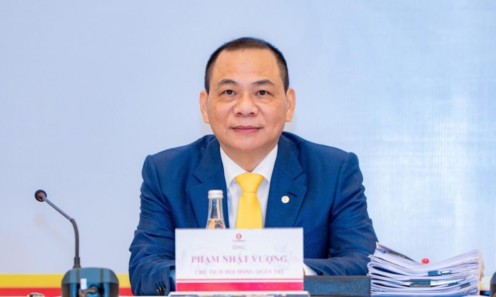 Tỷ phú Phạm Nhật Vượng rời ghế tổng giám đốc VinFast
