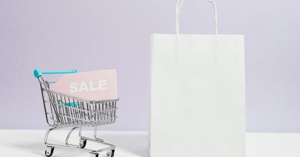 Tại sao giảm giá 50% vẫn khiến bạn tốn tiền hơn?
