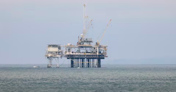 Giá xăng dầu hôm nay 20/6: Dầu Brent giảm 8% trong tuần qua