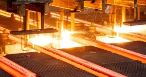 Thị trường thép toàn cầu đối mặt áp lực dư thừa công suất 745 triệu tấn đến năm 2028