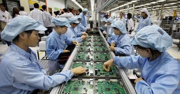 Đơn hàng ngành điện tử tăng 15–30%, nhiều doanh nghiệp kín việc đến quý IV