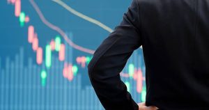 Chuyên gia: Đừng biến cú lướt sóng thua lỗ thành khoản đầu tư dài hạn bất đắc dĩ
