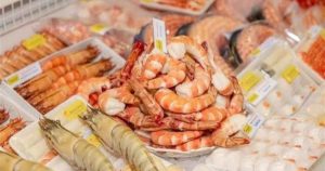 Doanh nghiệp Mỹ tranh thủ gom hàng, xuất khẩu tôm tháng 6 tăng mạnh