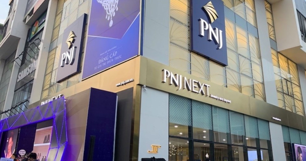 Cổ phiếu PNJ quay đầu lao dốc, vốn hóa 'bốc hơi' 1/3 giá trị sau 9 phiên