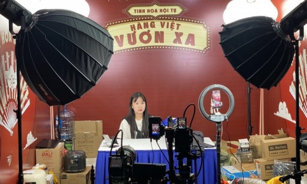 Tham gia livestream bán hàng tiếp thị liên kết phải xác thực danh tính