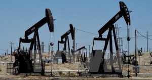 Sản lượng dầu OPEC tăng mạnh sau lệnh ngừng bắn Mỹ - Iran