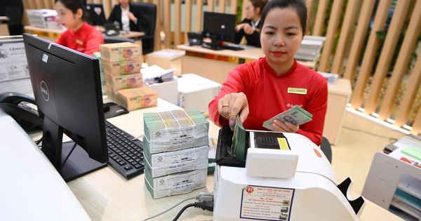 Ngân hàng phải cung cấp số dư tài khoản, giao dịch đáng ngờ cho cơ quan thuế