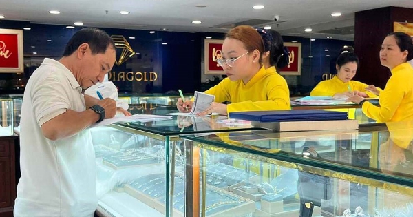 SJC sẽ trả tiền thu mua vàng trong ngày