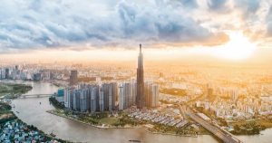 Vingroup có tài sản ngang ngửa ngân hàng tư nhân top đầu, đang nắm gần trăm nghìn tỷ tiền mặt