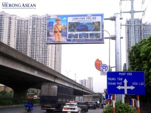 Hà Nội vận hành 36 màn hình LED cảnh báo giao thông theo thời gian thực