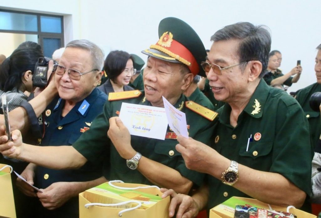 Hà Nội gặp mặt tri ân 130 cựu chiến binh thương binh tiêu biểu